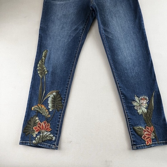 Chico's Embroidered So Slimming Ankle Jeans Chico's Size 1 Sz 10 Denim Stretch - Picture 2 of 13
